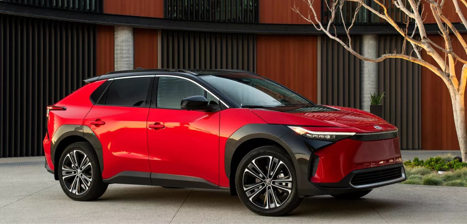 Compare the Toyota Toyota bZ4X-banner